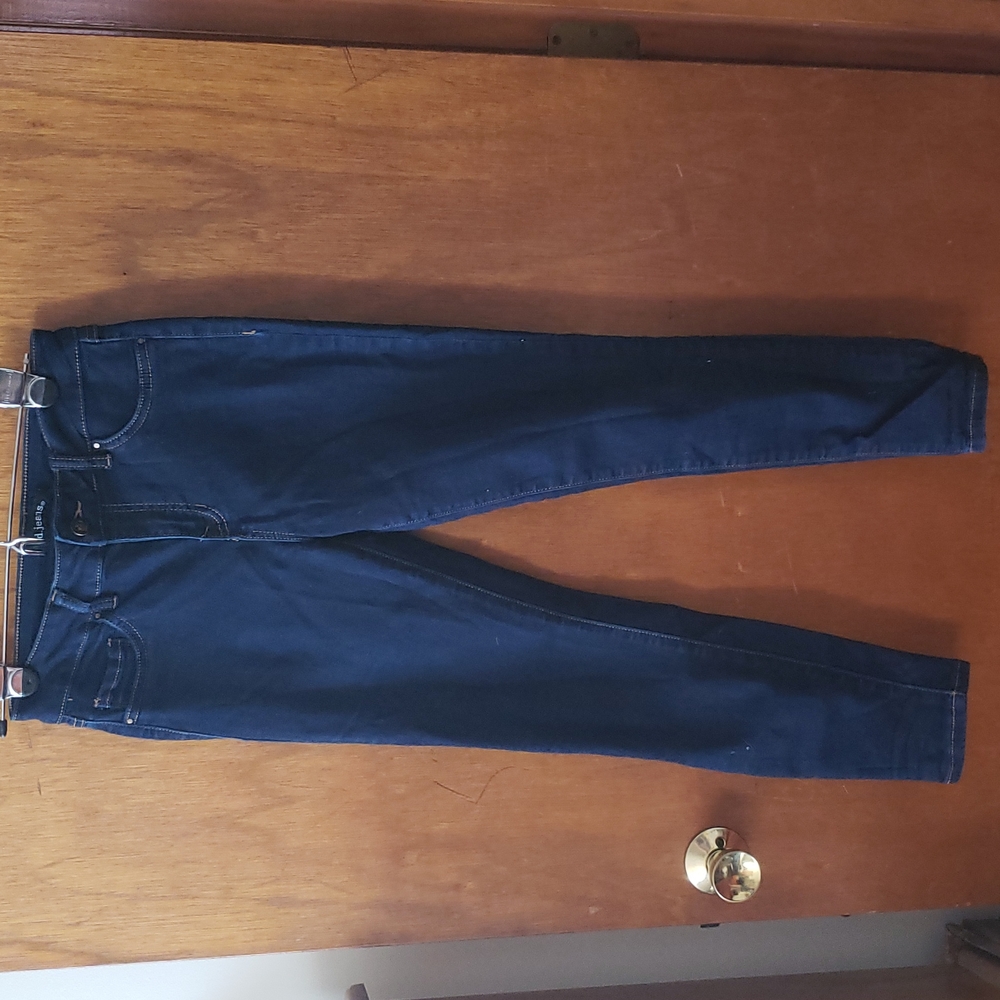 Dark wash super stretch skinny jeans